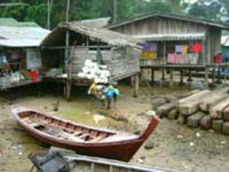 TsunamVillage200.jpg