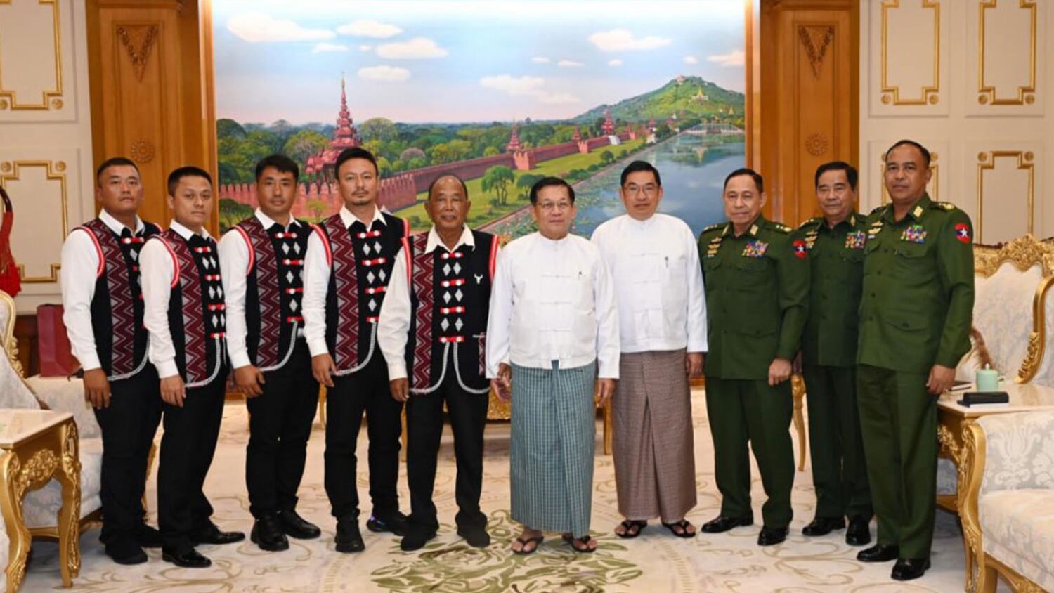“ဝ” ပြည်နယ်ပေးဖို့ စစ်တပ်ခန့်အစိုးရငြိမ်းချမ်းရေးအဖွဲ့နဲ့ တွေ့ဆုံစဉ် UWSP တောင်းဆို
