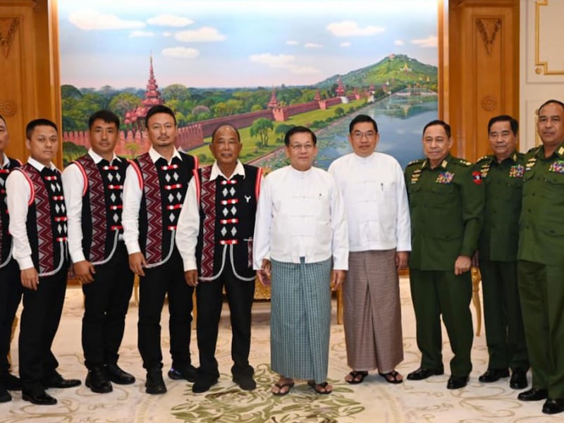 “ဝ” ပြည်နယ်ပေးဖို့ စစ်တပ်ခန့်အစိုးရငြိမ်းချမ်းရေးအဖွဲ့နဲ့ တွေ့ဆုံစဉ် UWSP တောင်းဆို