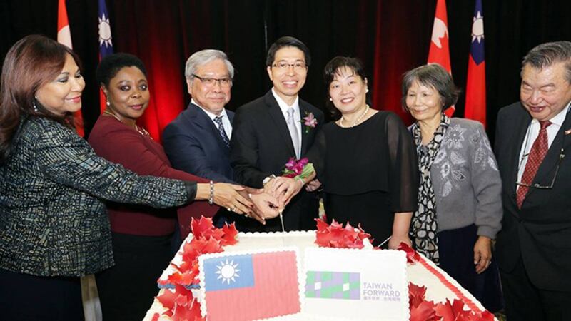 加拿大多位官员和各界嘉宾参与在渥太华举办的中华民国双十国庆 (驻加拿大台北经济文化办事处提供)