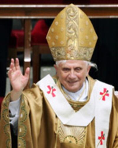 PopeMass0424_150.jpg