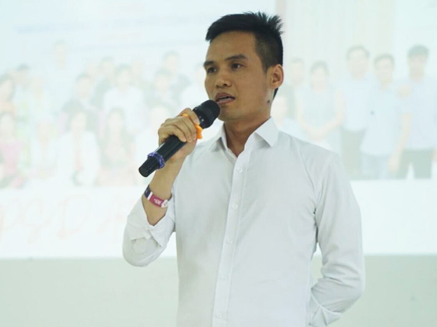 Vietnamese environmental activist wins human rights award while in prison