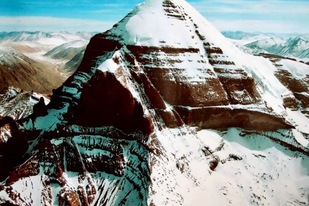 圣山冈仁波齐是四大古老宗教圣地。(Public Domain)