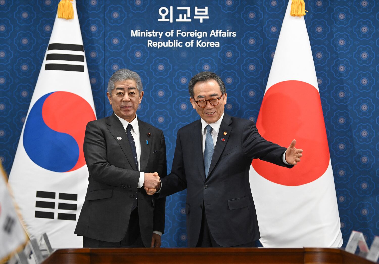 South Korea, Japan stress importance of trilateral ties with US