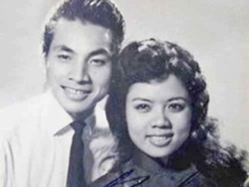 Nghệ sĩ Thành Được và Út Bạch Lan năm 1960. Ảnh tư liệu của NSND Viễn châu