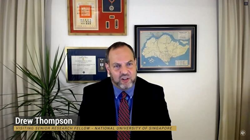 美国国防部中国、台湾、蒙古科前科长唐安竹(Drew Thompson)在讨论会上发言(视频截图)