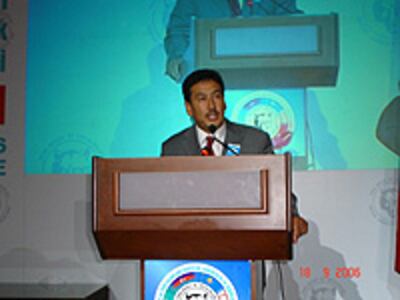 seyit-qurultayda-200.jpg