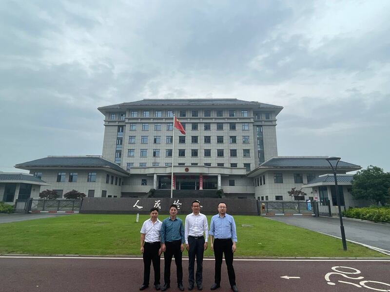 上官云开四名代表律师正寻求把案件转到湖北以外地区审讯。（被访者独家提供，拍摄日期不详）