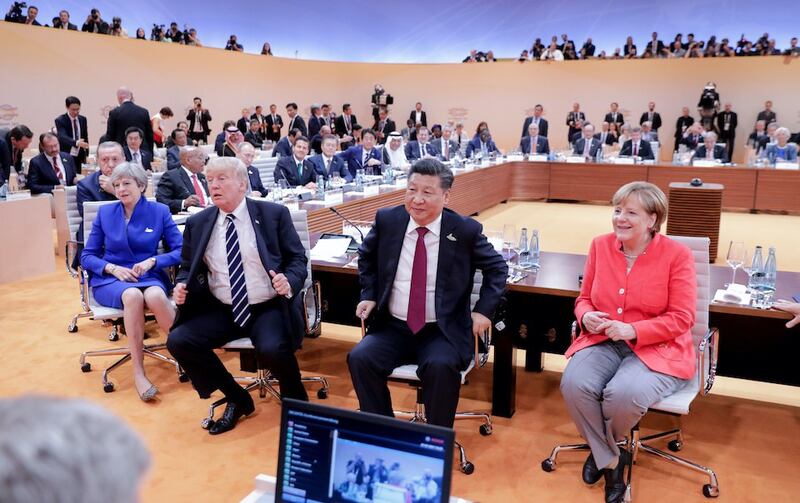 Hình minh hoạ. Tổng thống Mỹ Donald Trump, Chủ tịch TQ Tập Cận Bình, Thủ tướng Đức Angela Merkel, Tổng thống Argentina Maucicio Macri, Thủ tướng Úc Malcolm Turnbull chụp hình nhân Thượng đỉnh G 20ở Hamburg, Đức hôm 7/7/2017