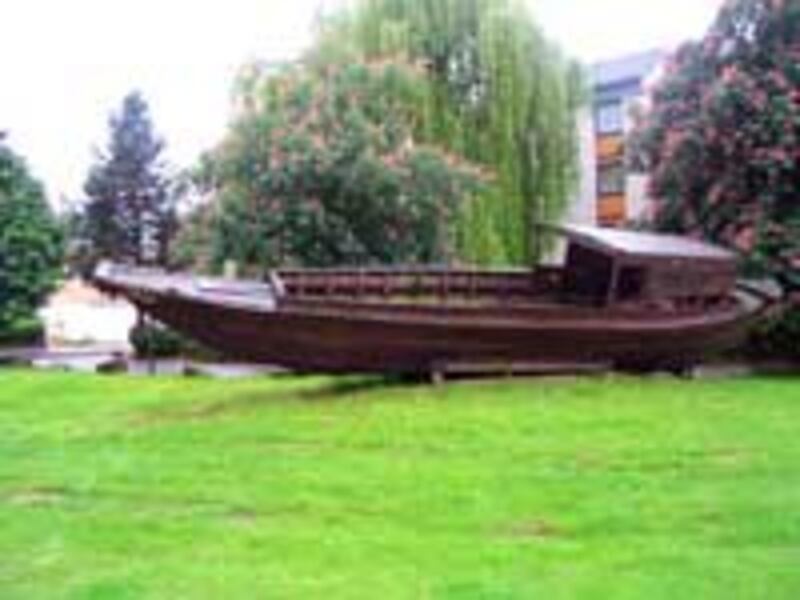 VNMemorialGermanBoat200.jpg