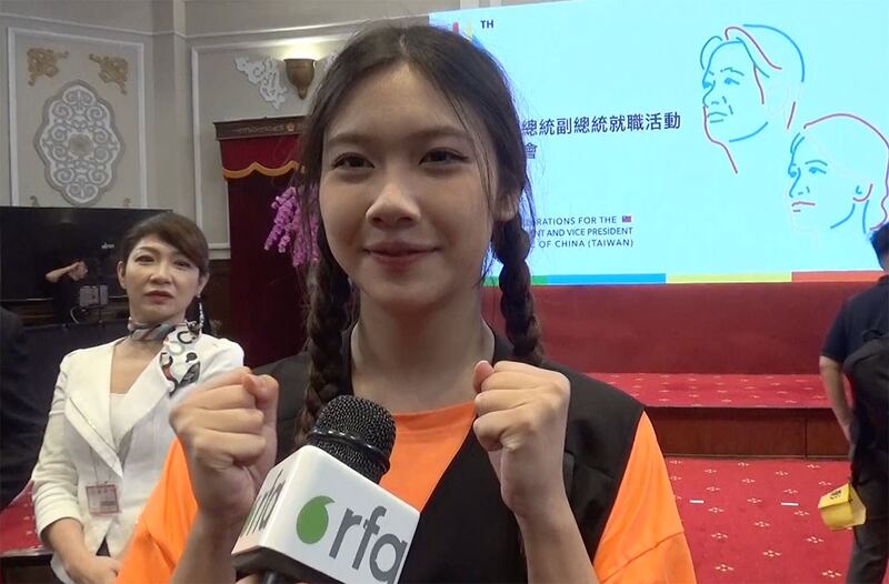 参与总统就职演出的庄敬高职张同学表示，希望新总统让台湾更好。（记者夏小华摄）