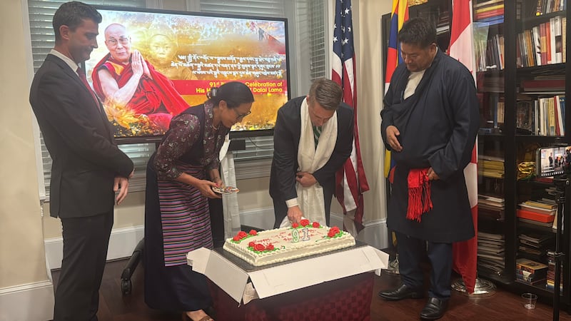 ༧སྐུའི་འཁྲུངས་སྐར་གྱི་མཛད་སྒོའི་སྐབས་ཨ་རིའི་བོད་དོན་དམིཊ་བསལ་འབྲེལ་མཐུད་པ་དང་ལྷན་བྱང་ཨ་རིའི་དོན་གཅོད་དང་རྒྱལ་སྤྱིའི་བོད་དོན་ལས་འགུལ་ཁང་གི་གཙོ་འཛིན་དང་འཛིན་སྐྱོང་འགན་འཛིན་བཅས་དང་ལྷན། ༢༠༢༦།༠༧།༠༩