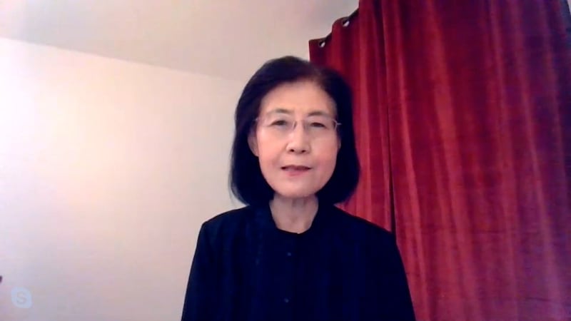 前中共中央党校教授蔡霞在本台“亚洲很想聊”节目提防中共三战。(截图自节目)
