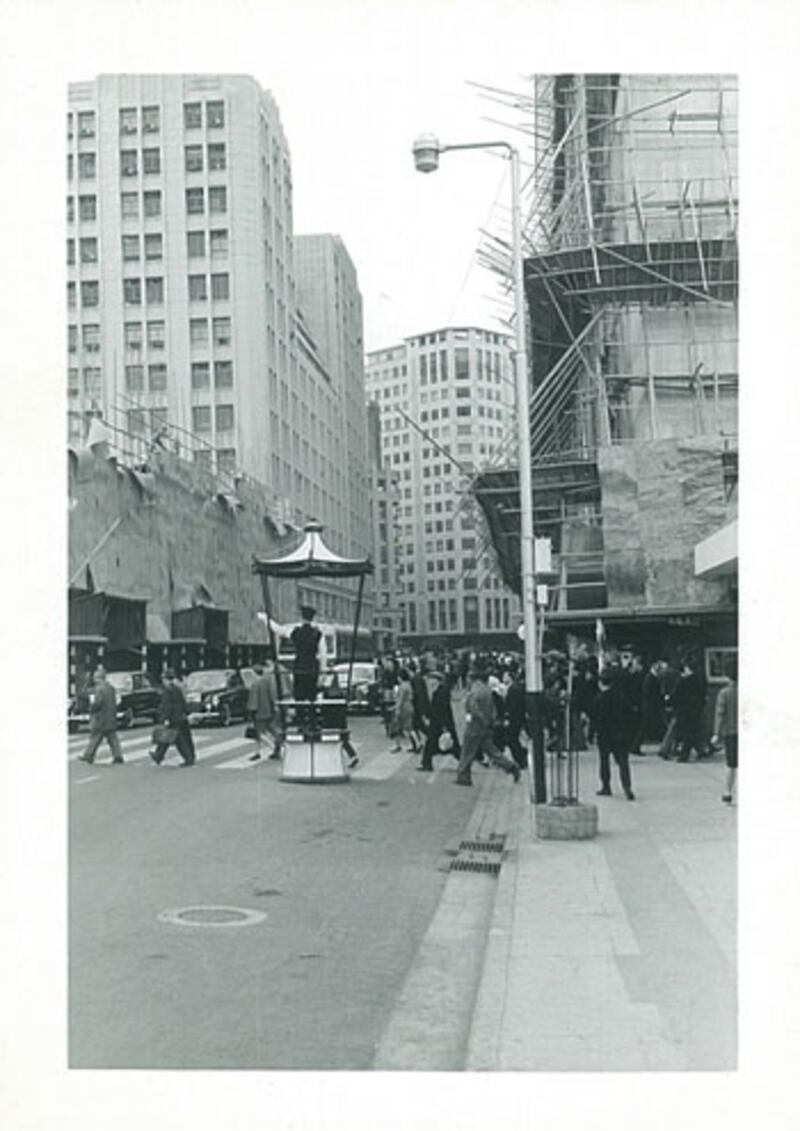 香港60年代老照片之二：街頭。 （美國傳教士石天玉提供）