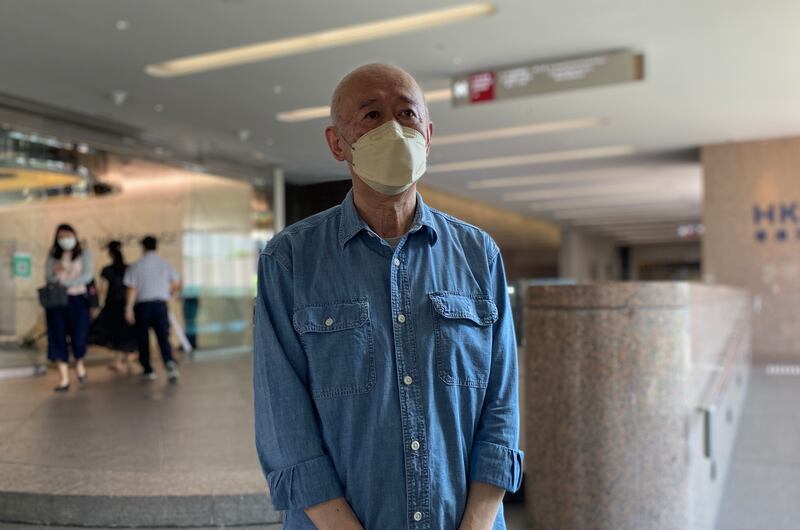 日本人Saito受訪時難掩哀傷,他形容安倍晉三是值得尊敬的人。(董舒悅 攝)