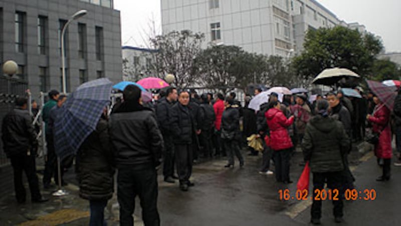 Sichuan_Chengdu_demolition_court350.jpg