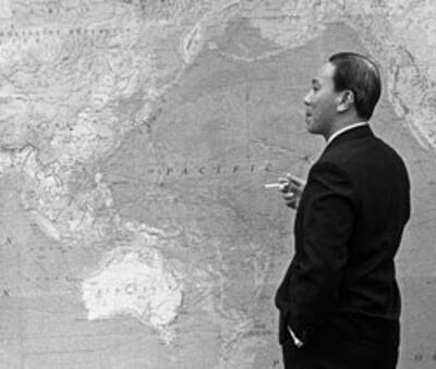 Nguyen_Van_Thieu_with_mapdonga-wiki-250