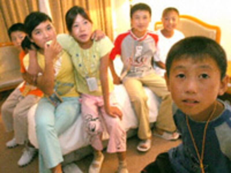Orphans_group_200.jpg