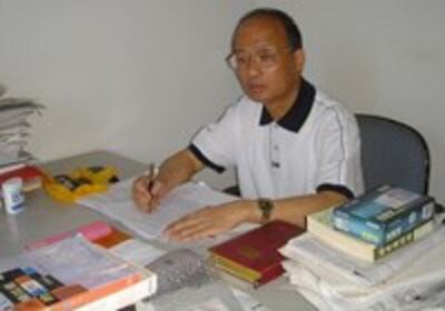 zhengenchong---200.jpg