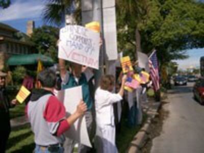 TexasProtestChina200.jpg