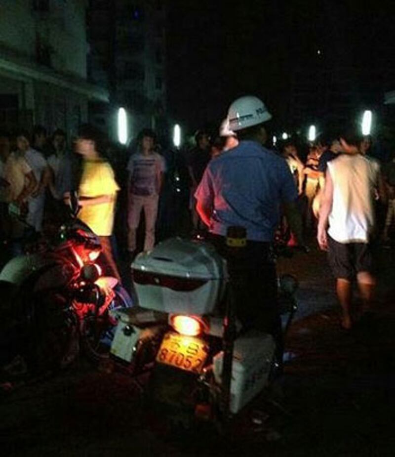 6月14日,江蘇一所職業學校騷動,大批警察進入校園。(姚同學拍攝並提供)