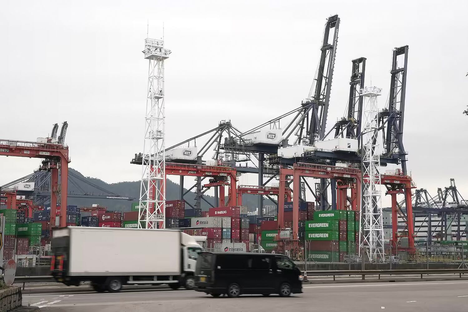 Tariffs could further hit Hong Kong’s struggling container ports