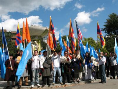 DC-Uyghur-Tibet-protest-Dupont-305-10-01-2009.jpg