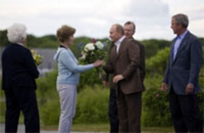 Bush-family-Putin-200.jpg