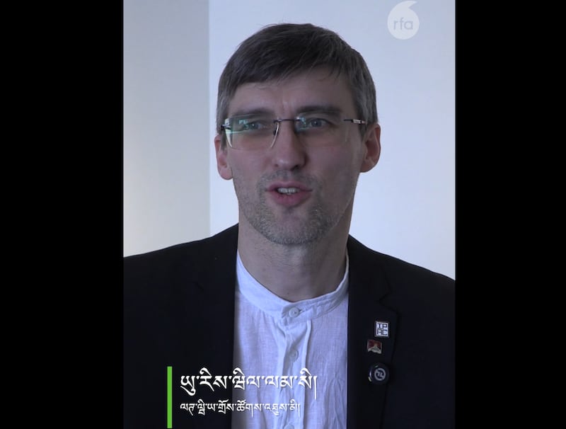 ལཊ་ལྦི་ཡ་ (Latvia) གྲོས་ཚོགས་འཐུས་མི་ (Juris Vilums) ལགས་ཀྱིས་ཨེ་ཤེ་ཡ་རང་དབང་རླུང་འཕྲིན་གི་བཅར་འདྲི་དྭང་ལེན་གནང་པའི་སྐབས། ༢༠༢༦།༣།༩