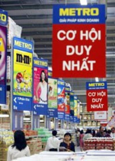 Các cửa hàng đều giảm giá