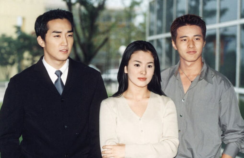 2000년 방영된 KBS 2TV 드라마 ‘가을동화’.  송승헌(사진 왼쪽)과 원빈.