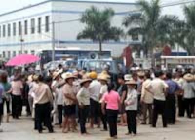 Taishi0912_crowds_200.jpg