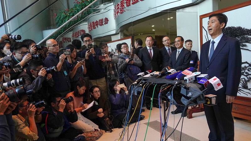 2020年1月6日,香港中联办新主任骆惠宁在媒体会上发表讲话。(美联社)