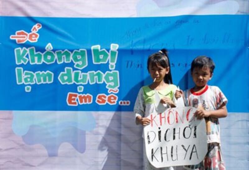 Một chương trình giáo dục trẻ em chống bị lạm dụng tại TPHCM trước đây. Courtesy photo.