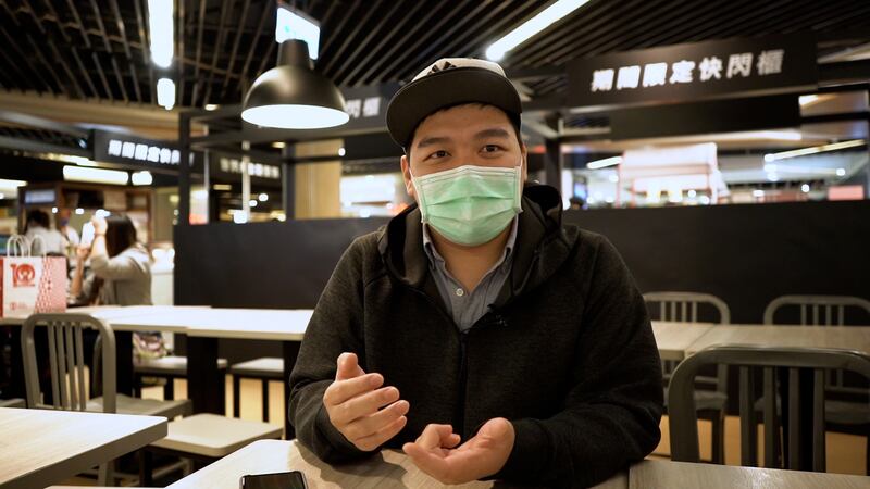 Sam覺得目前香港已難以再有任何反抗行為。他說要令國際社會援助香港，先要在海外聚集政治力量。（文海欣攝）