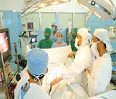 HospitalDoctor200.jpg