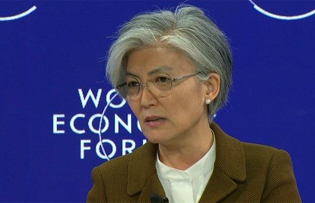 스위스 다보스의 세계경제포럼(WEF)에 참석한 강경화 외교부 장관.