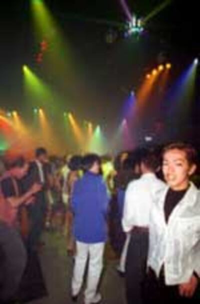 YouthDancing150.jpg