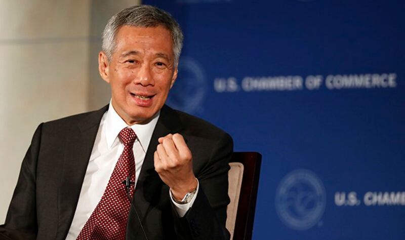 新加坡总理李显龙宣布周二将启程访美参加美国与东盟领导人峰会（美联社图片）