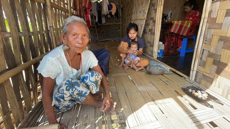 Chin refugees in Yangon region's Hmawbi township, Dec. 20, 2021. RFA