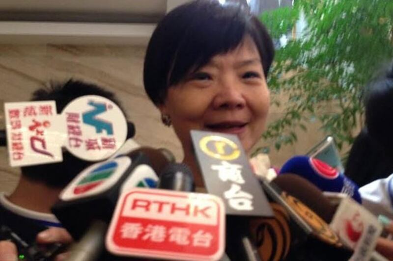 2014年8月22日，公民黨前立法會議員余若薇認為李飛強硬態度，顯示人大常委會已有定案。（現場人士提供）