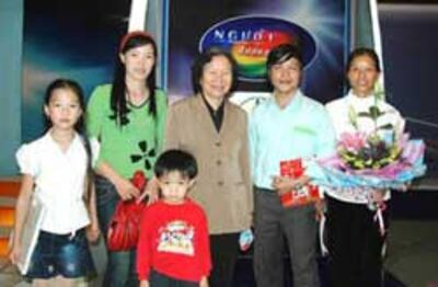 Thầy giáo Đỗ Việt Khoa tại chương trình 