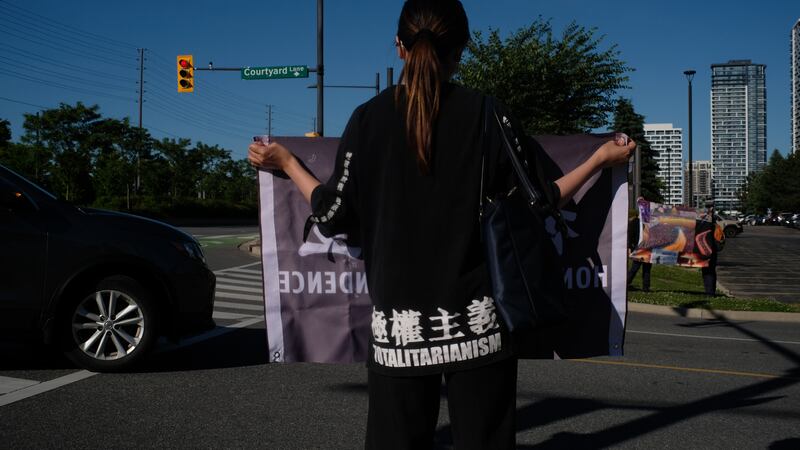 示威人士C小姐抱持反共及支持香港獨立的理念參參與行動，認為行動達到效果。（曹雨 攝）.JPG