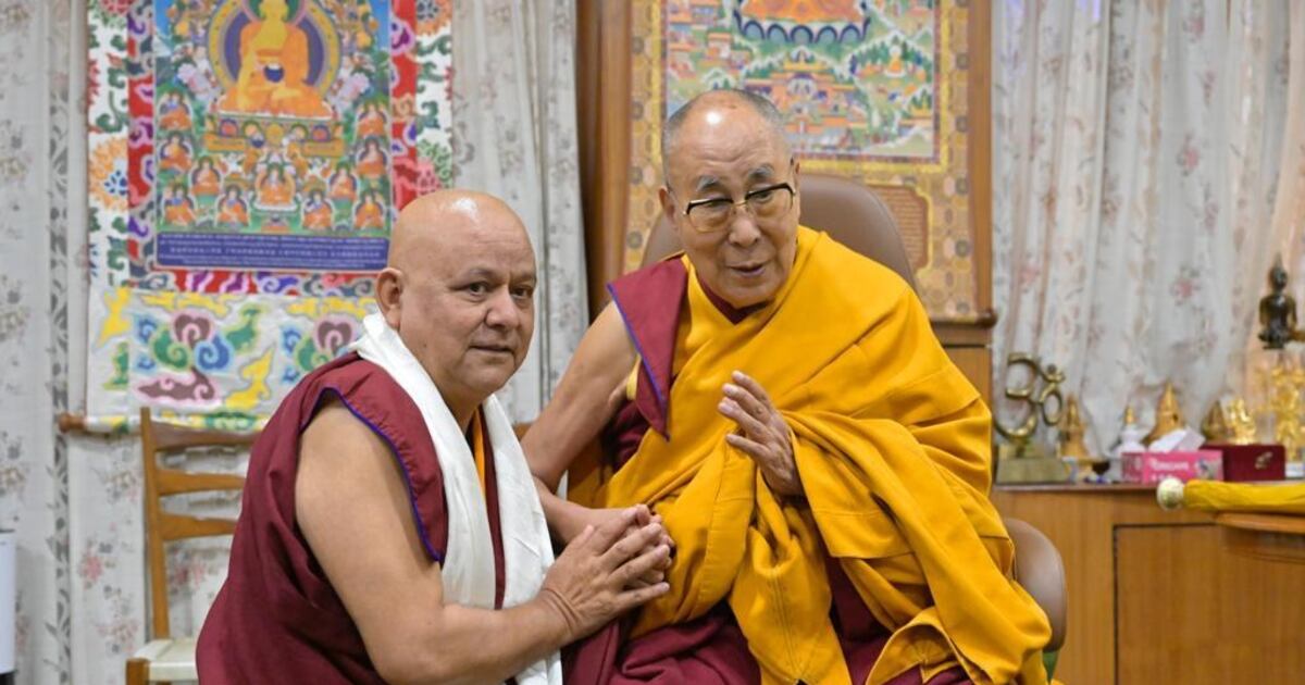 ཝ་ཎ་མཐོ་སློབ་ཀྱི་ཉེ་བའི་རིག་བདག་ལས་ཚབ་ནས་༸གོང་ས་མཆོག་གི་མཇལ་ཁ་དང་བཀའ ...