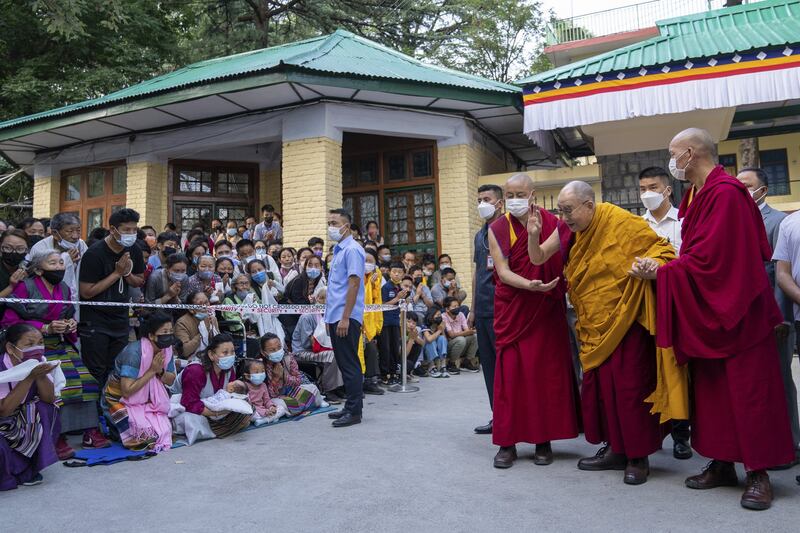 dalai lama gyawa.jpg