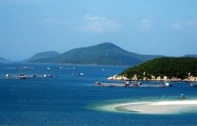 Vùng biển Nha Trang. (nhatrang-dulich.com)