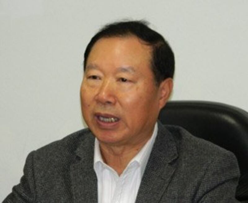 图片: 王在希向侨界讲述十八大之后两岸与美中关系的发展原则。 (记者萧融拍摄)