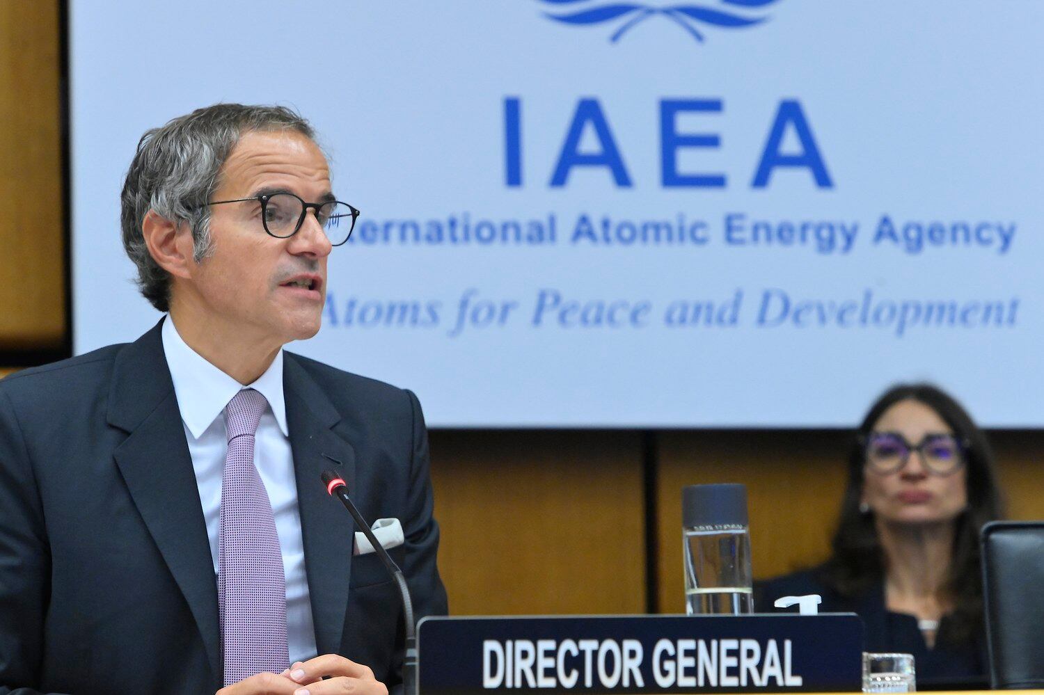 12일 IAEA 이사회 회의에서 기조연설을 하고 있는 라파엘 그로시 IAEA 사무총장.