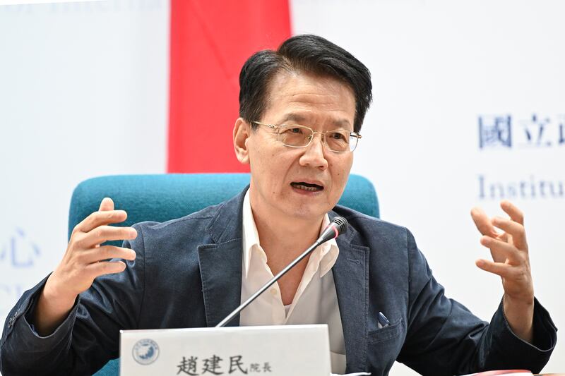文化大學國家發展及大陸研究所所長趙建民表示，「兩會」之後中國政策將以穩住經濟和社會維穩並重。（鍾廣政攝）