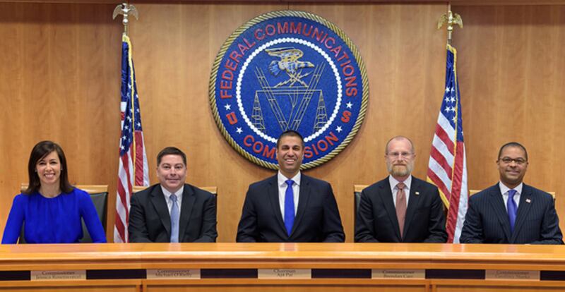 去年11月，美國聯邦通信委員會（FCC）以5：0的投票結果做出決定，禁止美國通信運營商用83億美元的「通用服務基金」政府補貼計劃去購買，維護或支援華為和中興通訊提供的任何設備或服務，該決定於6月30日生效。（FCC官網圖片）